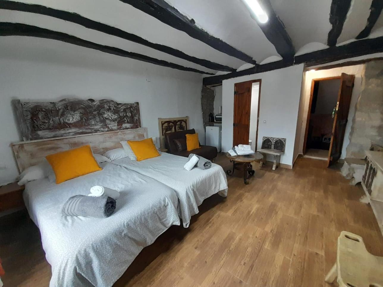 Castillo De Escriche Formiche Alto Zewnętrze zdjęcie